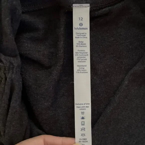 Lululemon Size 12 Take It Easy Pants Heathered Black Charcoal Pockets Athleisure - Picture 5 of 5